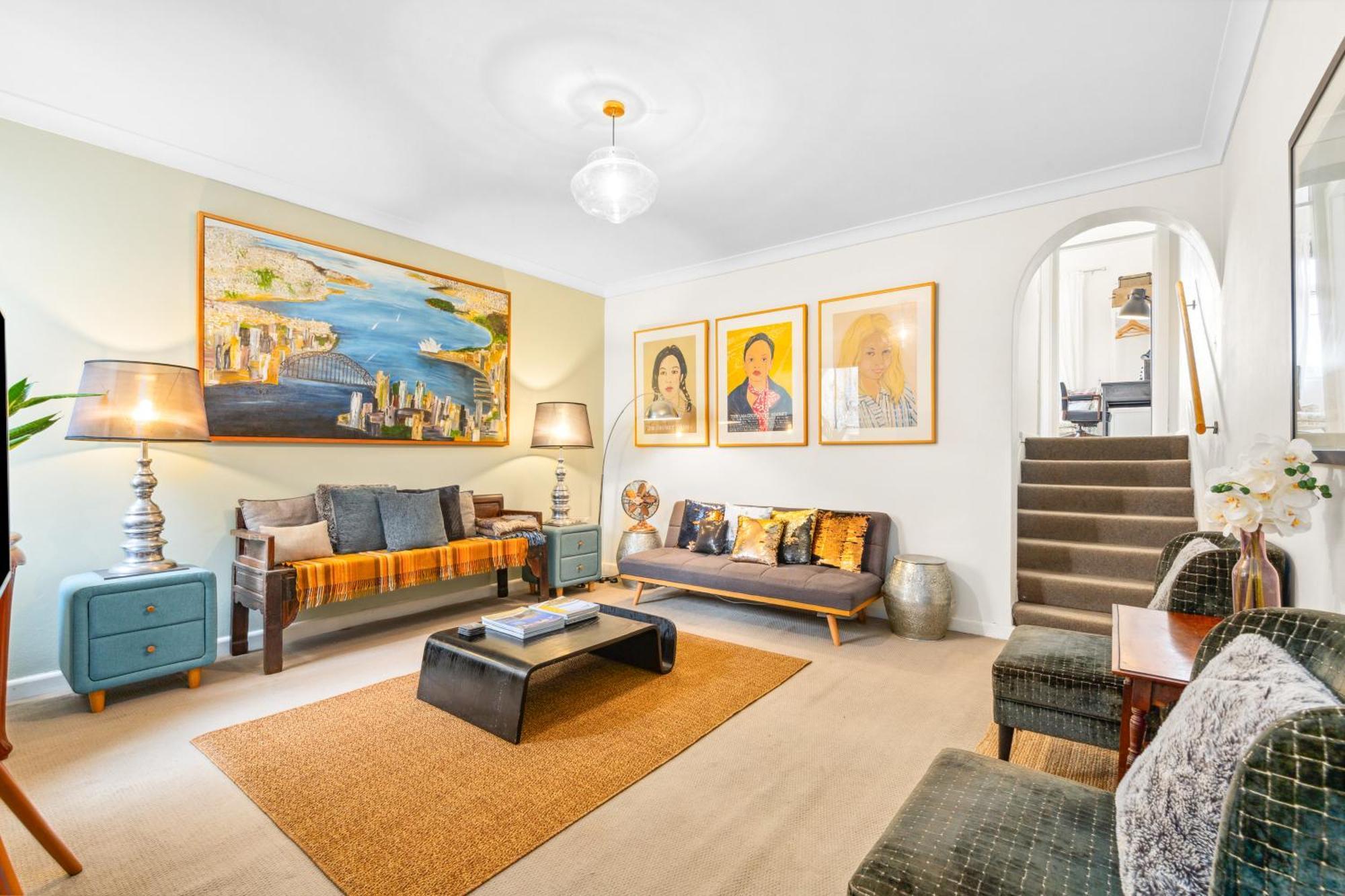 Eclectic Artist Escape In The Heart Of Enmore